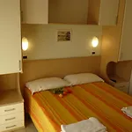 Haarlem 2* Римини