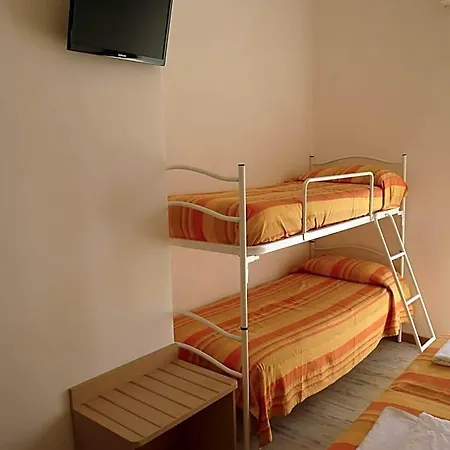 Haarlem Hotel 2*