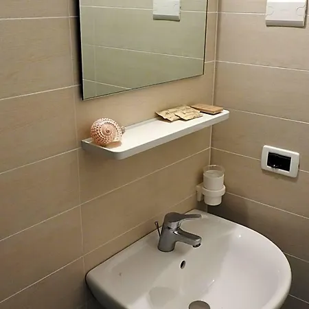 Haarlem Hotel 2*