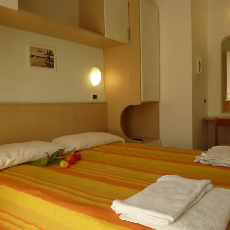 Szálloda Haarlem Rimini